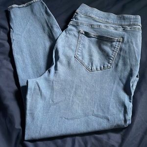 Light denim jeggings